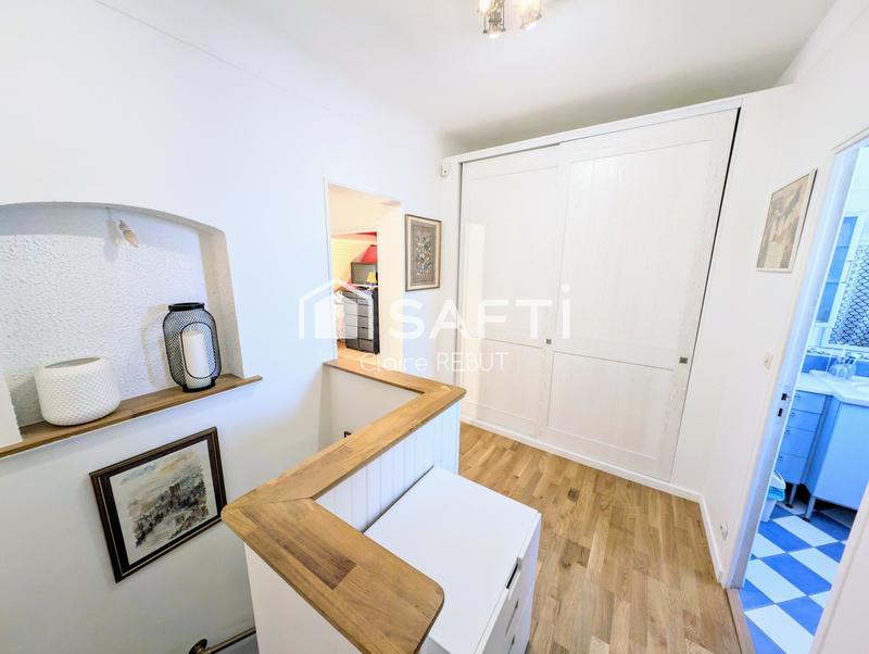 Maison - 140 m² - 5 pièces