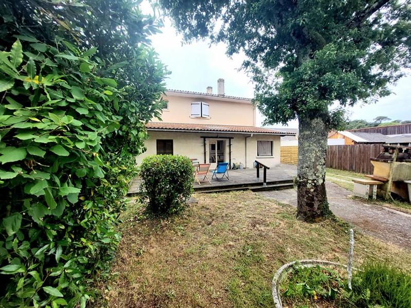 Immeuble - 135 m² - 6 pièces