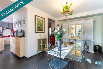 Maison - 291 m² - 10 pièces