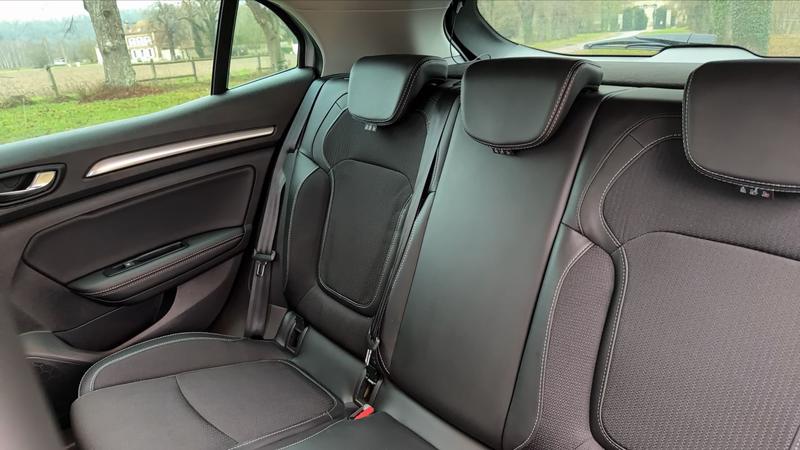 Renault Mégane 1.5 Blue dCi 115 Edc7 Techno - Automatique