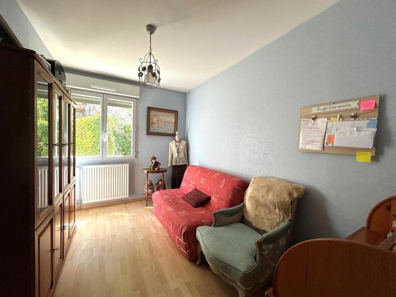 Appartement - 100 m² - 4 pièces