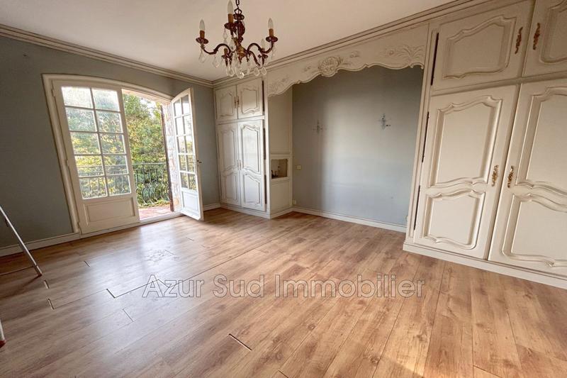 Maison - 400 m² - 9 pièces