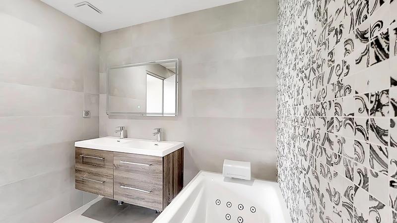 Appartement - 128 m² - 5 pièces