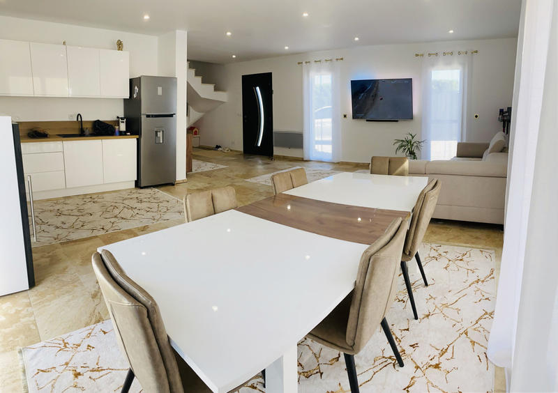 Maison - 144 m² - 6 pièces