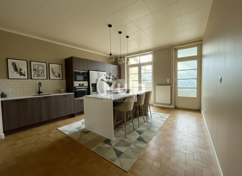 Maison - 122 m² - 6 pièces