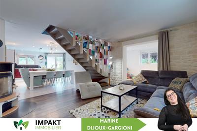 Maison - 132 m² - 6 pièces