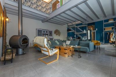 Maison - 186 m² - 7 pièces