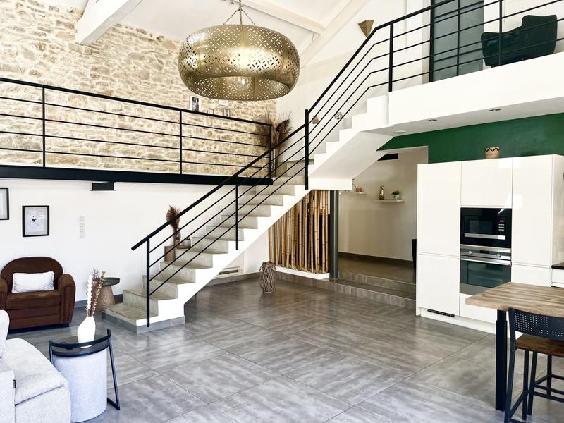 Maison - 321 m² - 11 pièces