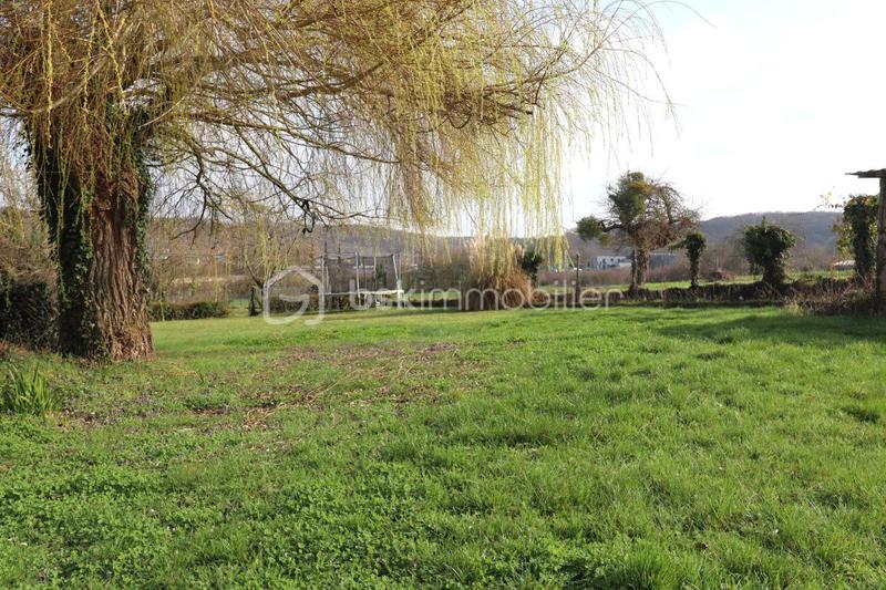 Maison traditionnelle - 175 m² - 8 pièces