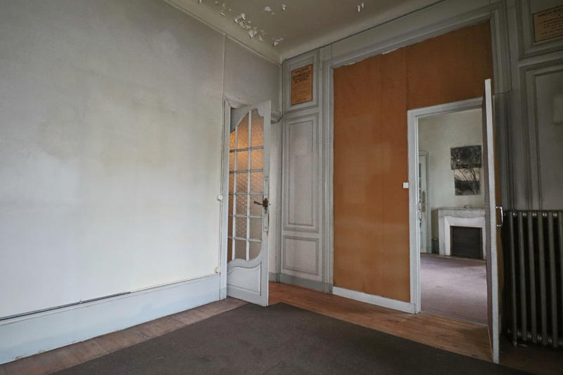 Villa - 200 m² - 13 pièces