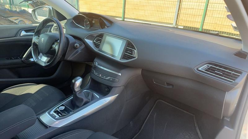 Peugeot 308 1.2 PureTech 110 Allure