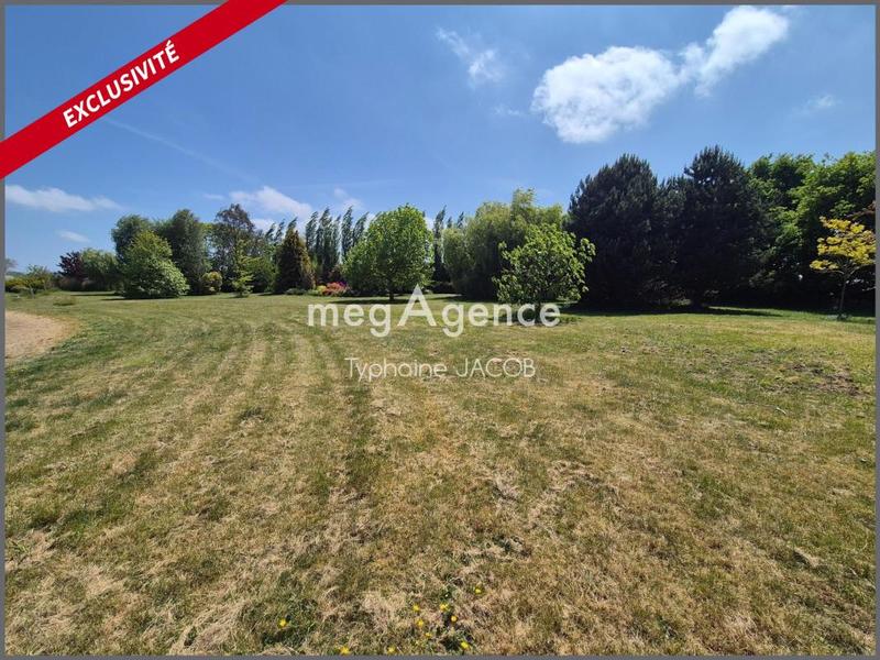Terrain constructible - 4 000 m²