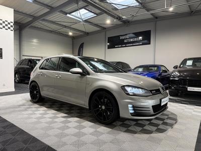 Volkswagen Golf VII 2.0 Tdi 184ch Gtd Dsg6 Sport and Sound 5p
