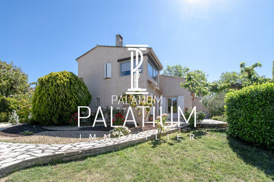 Villa - 175 m² - 8 pièces