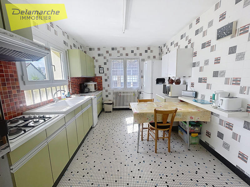 Maison - 121 m² - 7 pièces