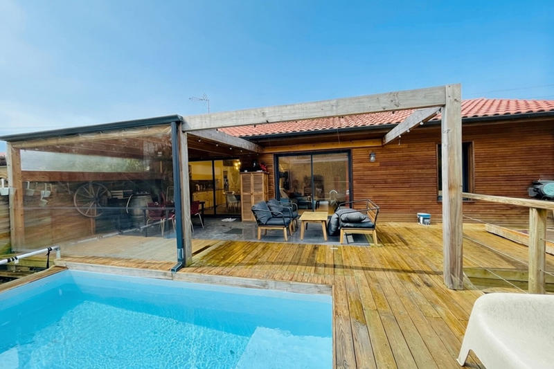 Maison - 92 m² - 5 pièces