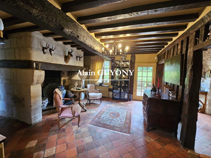 Maison ancienne - 222 m² - 8 pièces