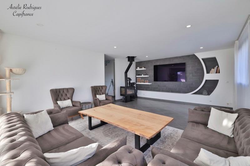 Maison - 194 m² - 7 pièces