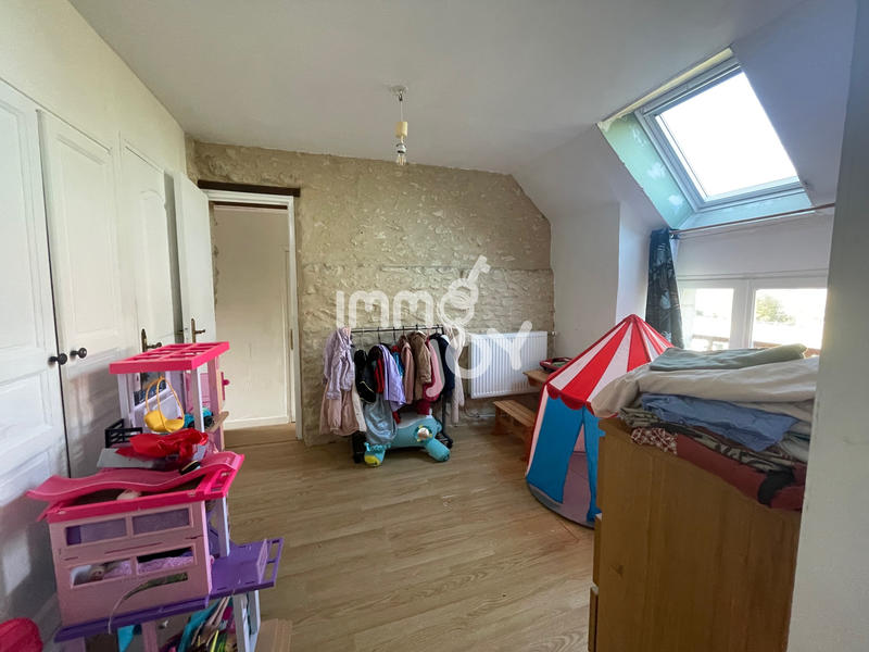 Maison - 230 m² - 11 pièces