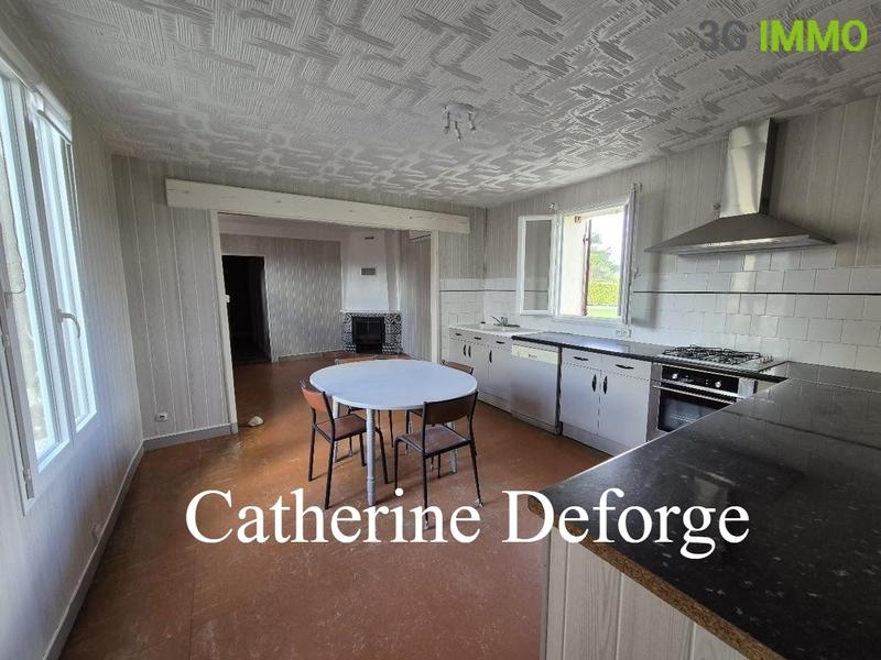 Maison - 280 m² - 12 pièces