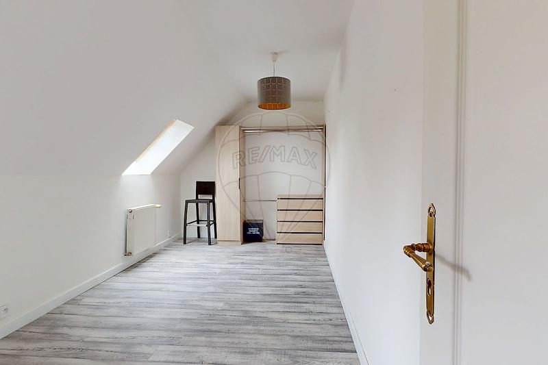 Maison - 157 m² - 7 pièces