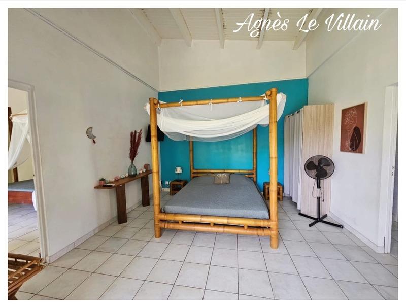 Villa - 162 m² - 9 pièces