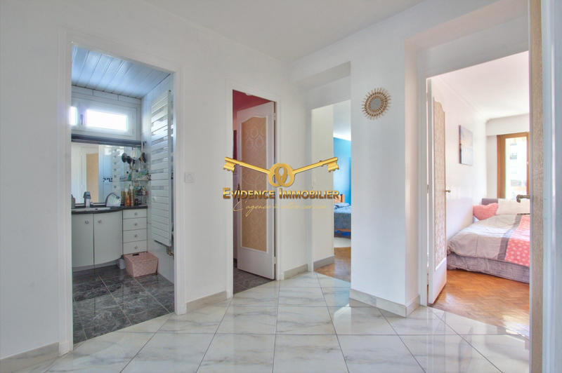 Appartement - 134 m² - 5 pièces