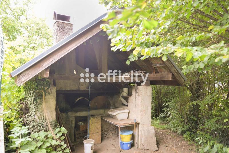 Maison - 234 m² - 7 pièces