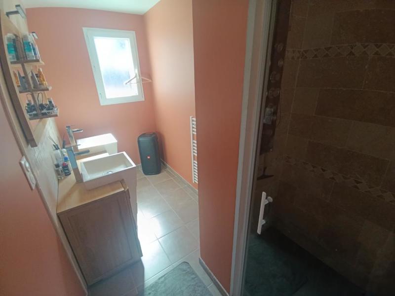 Pavillon - 100 m² - 5 pièces