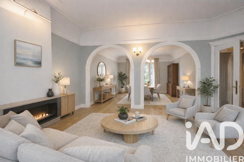 Maison - 169 m² - 8 pièces