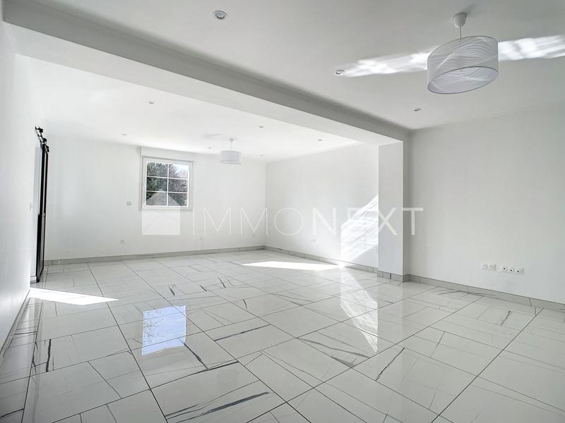 Appartement - 110 m² - 4 pièces