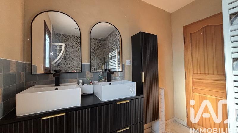 Maison - 110 m² - 4 pièces