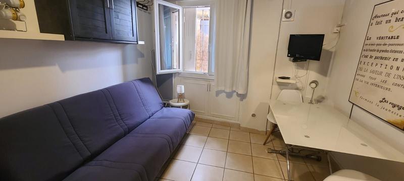 Studio - 15 m² - 1 pièce