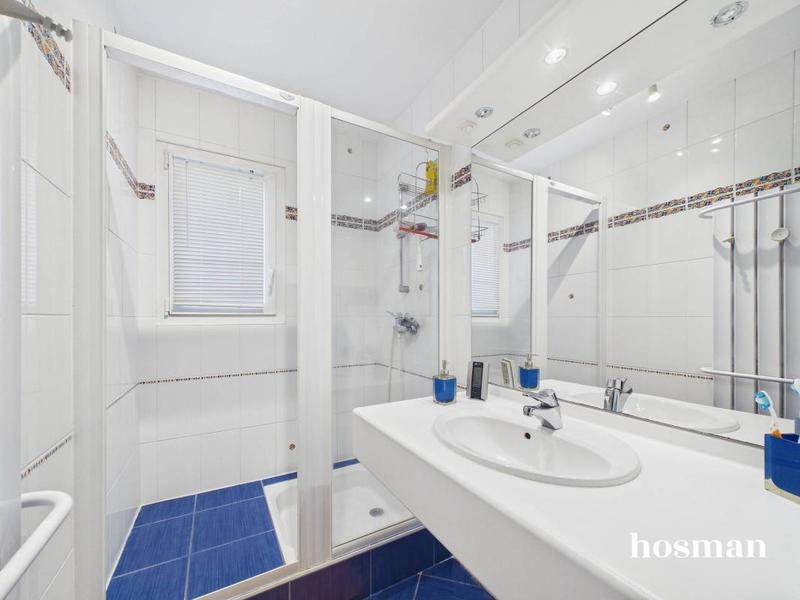 Maison - 174 m² - 7 pièces