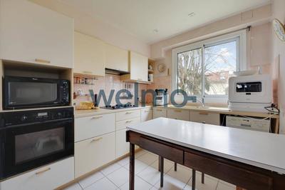 Appartement - 120 m² - 5 pièces