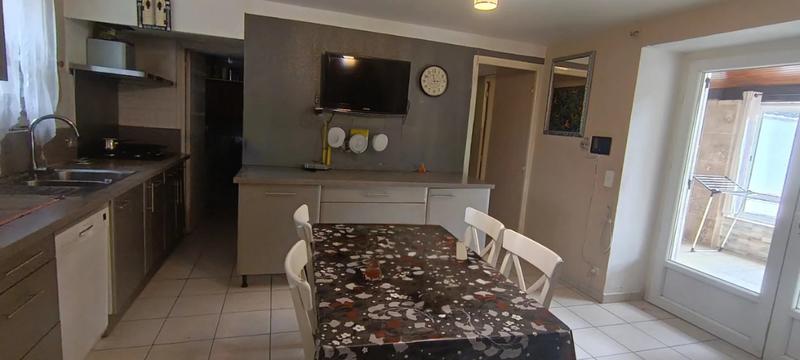 Appartement - 125 m² - 7 pièces