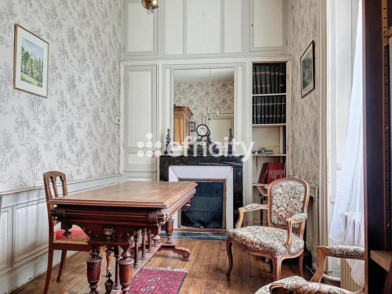 Château - 602 m² - 22 pièces