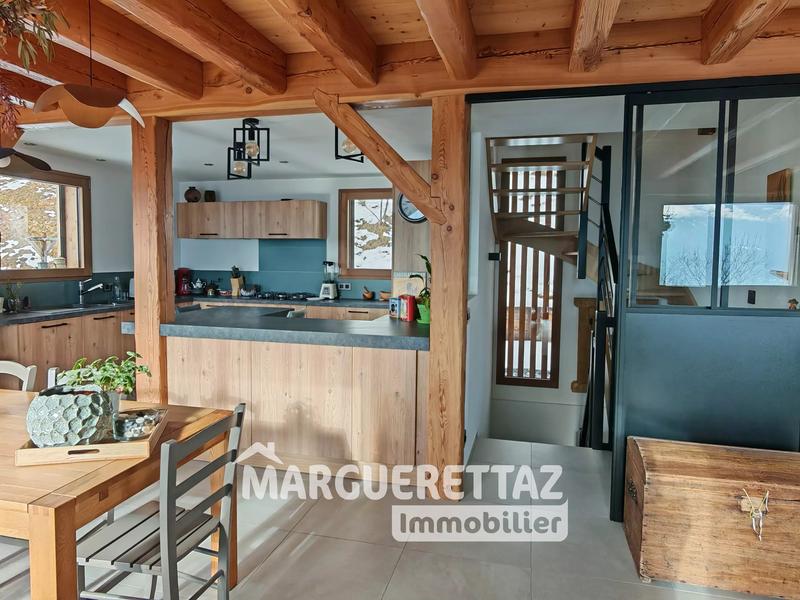 Châlet - 127 m² - 4 pièces