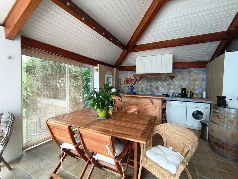 Propriété - 277 m² - 6 pièces