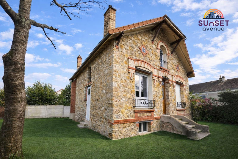 Maison ancienne - 104 m² - 7 pièces