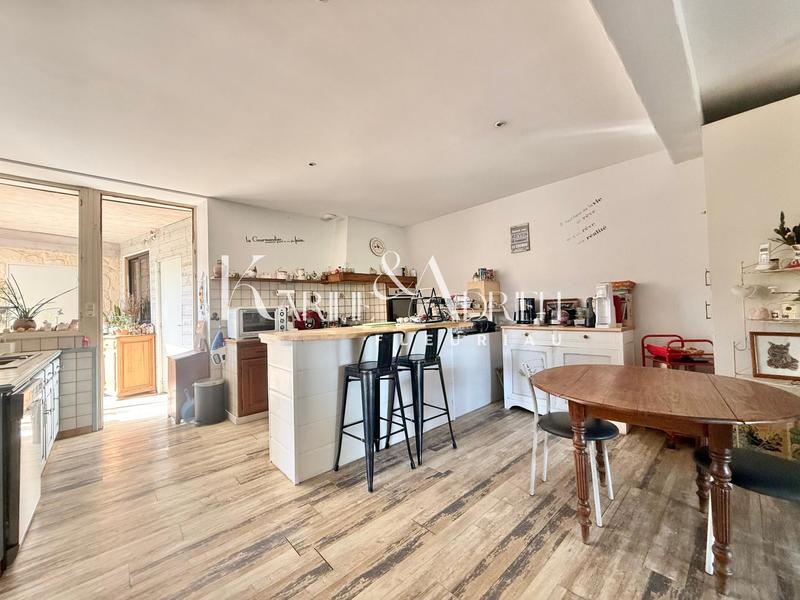 Maison - 177 m² - 7 pièces