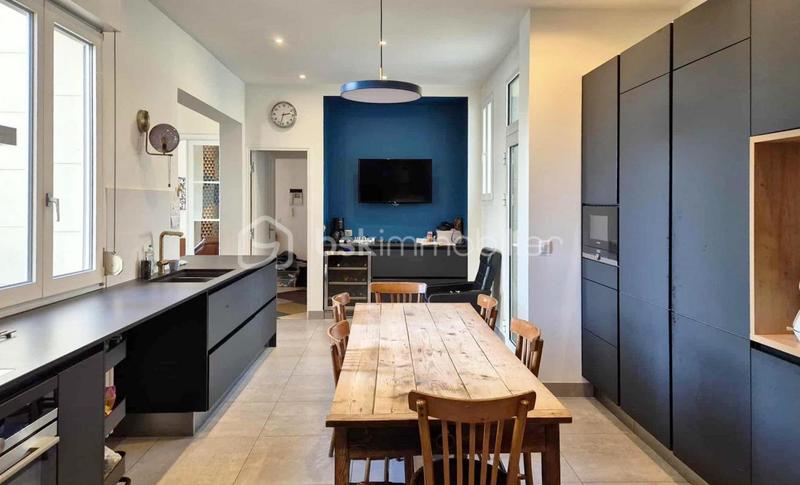 Demeure - 564 m² - 19 pièces