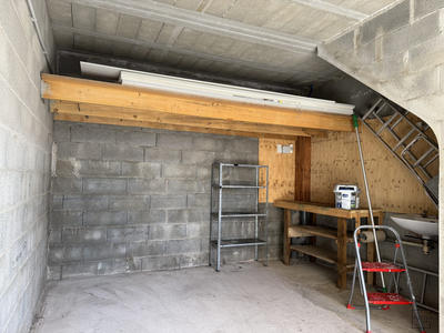 Parking / Garage - 21 m²