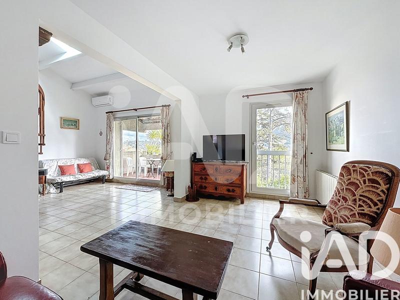 Appartement - 84 m² - 4 pièces