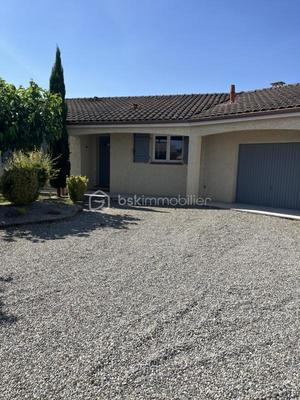 Maison - 104 m² - 5 pièces