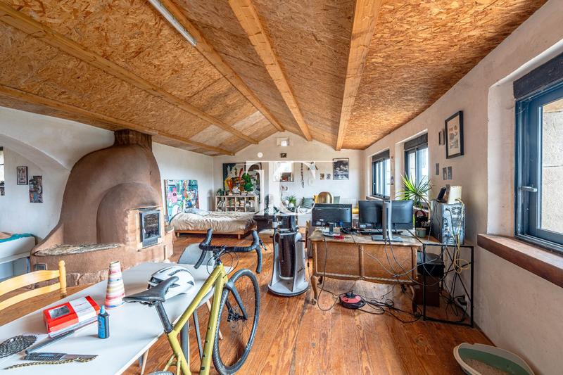 Maison - 275 m² - 11 pièces