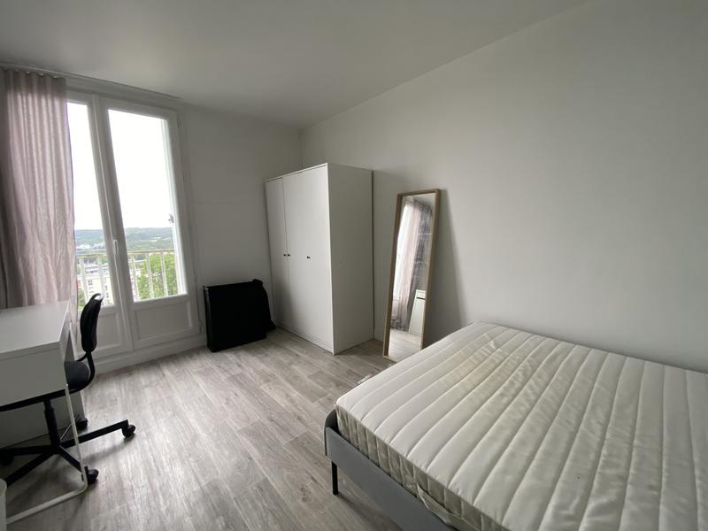 Appartement - 84 m² - 5 pièces