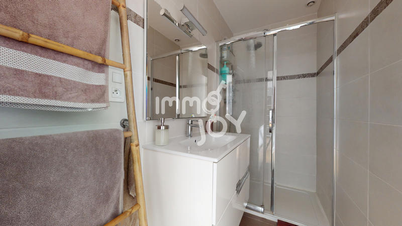 Maison - 133 m² - 6 pièces