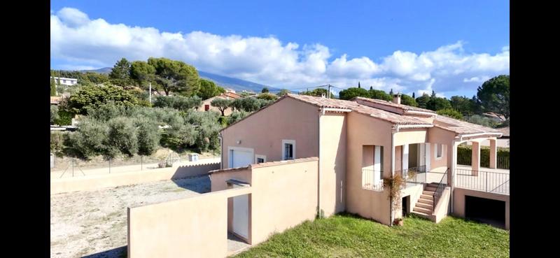 Maison - 107 m² - 4 pièces