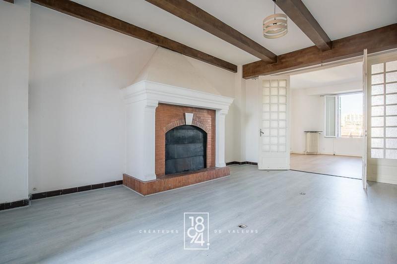 Appartement - 144 m² - 5 pièces